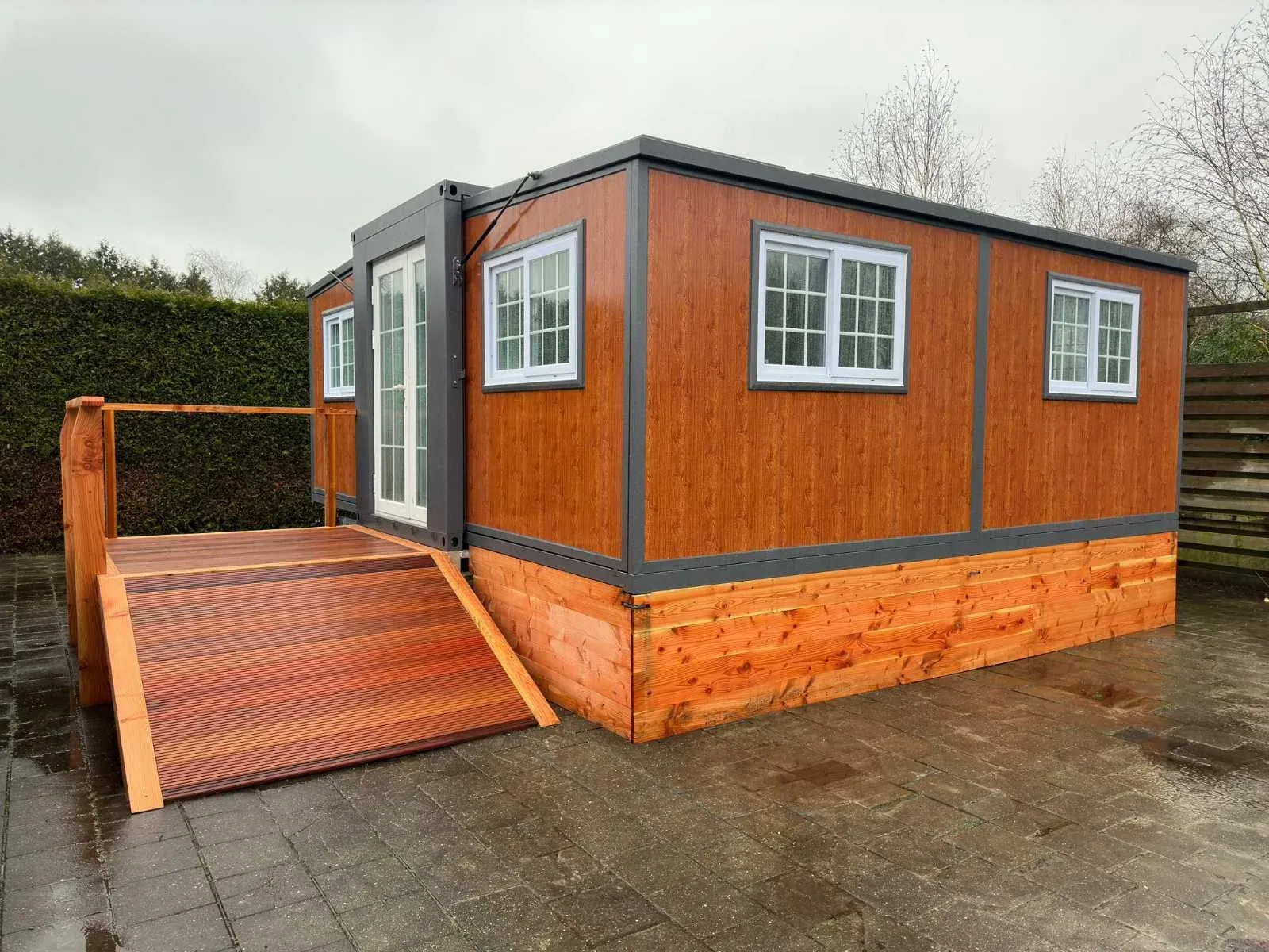 Tiny houses, opslagtenten, shelters, tuin- en parkmachines en gereedschappen