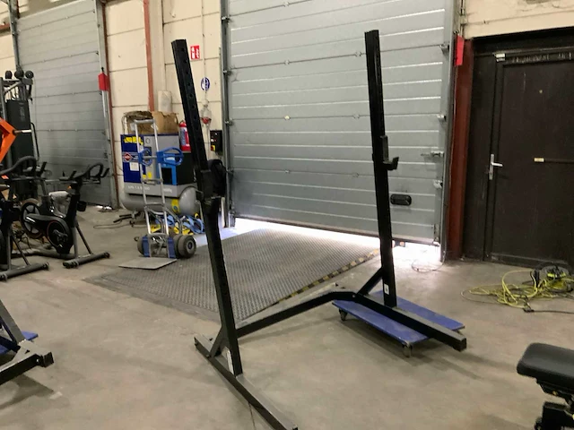 Titan squat rek krachtstation - afbeelding 1 van  5
