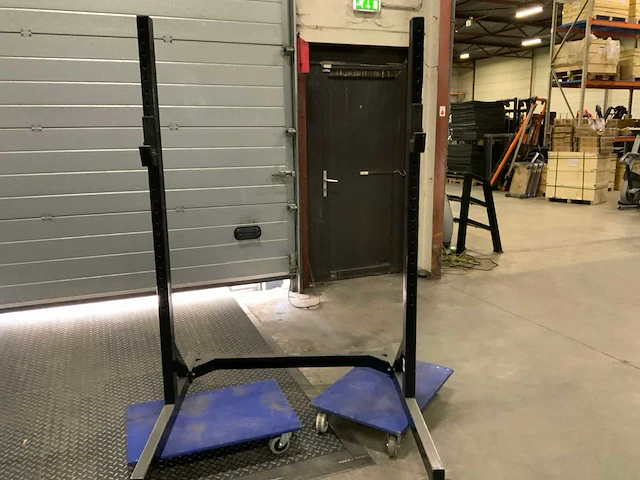 Titan squat rek krachtstation - afbeelding 1 van  4