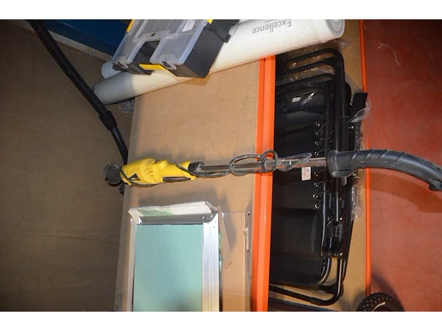 Toegangsdeur, elektrische onkruidverdelger powerplus powxg6611, pvc vakkendoos, 2 rollen glasvezel behangpapier - afbeelding 3 van  9