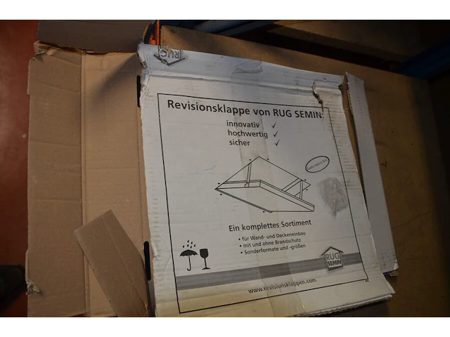 Toegangsdeur, elektrische onkruidverdelger powerplus powxg6611, pvc vakkendoos, 2 rollen glasvezel behangpapier - afbeelding 8 van  9