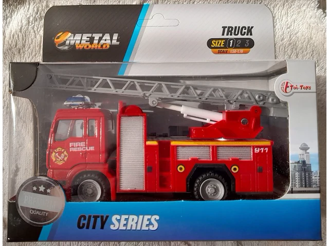 Toi-toys die cast metal world truck: brandweer auto met ladder - afbeelding 1 van  3