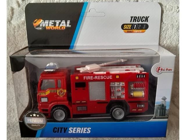 Toi-toys die cast metal world truck: brandweer wagen - afbeelding 1 van  3