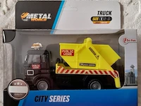 Toi-toys die cast metal world truck: publick work