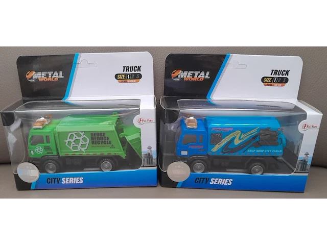 Toi-toys die cast metal world truck: vuilniskar blauw en groen - afbeelding 6 van  7
