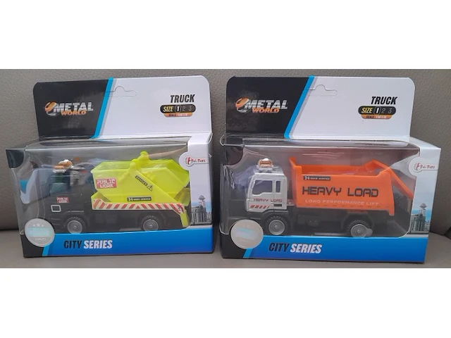Toi-toys die cast metal world truck: vuilniskar oranje en publick work - afbeelding 3 van  7