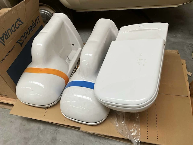 Toilet duravit d code (3x) - afbeelding 1 van  6