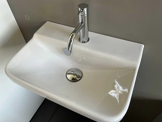 Toilet duravit+ handenwasser duravit - afbeelding 8 van  10