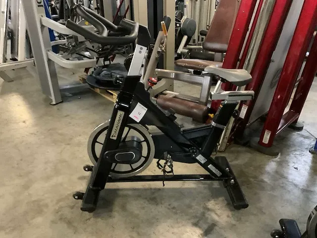 Tomahawk e model indoorcycle spinningbike - afbeelding 2 van  7
