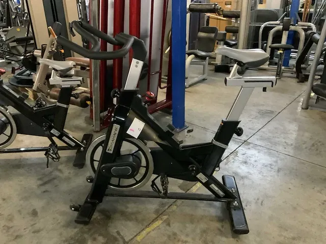 Tomahawk e model indoorcycle spinningbike - afbeelding 1 van  5