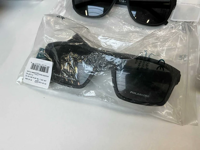 Tommy hilfiger zonnebril (9x) - afbeelding 8 van  12