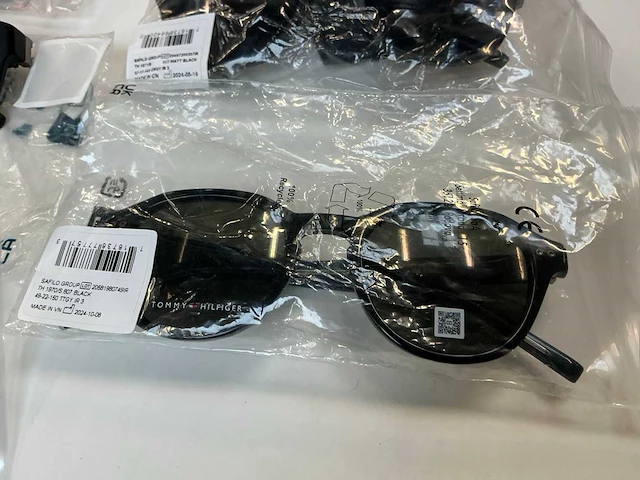 Tommy hilfiger zonnebril (9x) - afbeelding 9 van  12