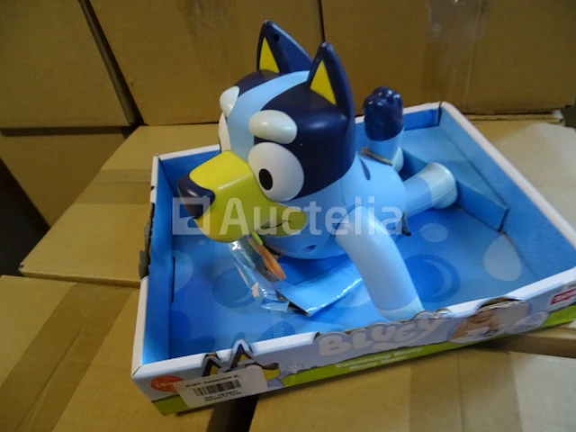 Tomy swimming bluey badspeeltje voor + 18 maanden - afbeelding 4 van  4