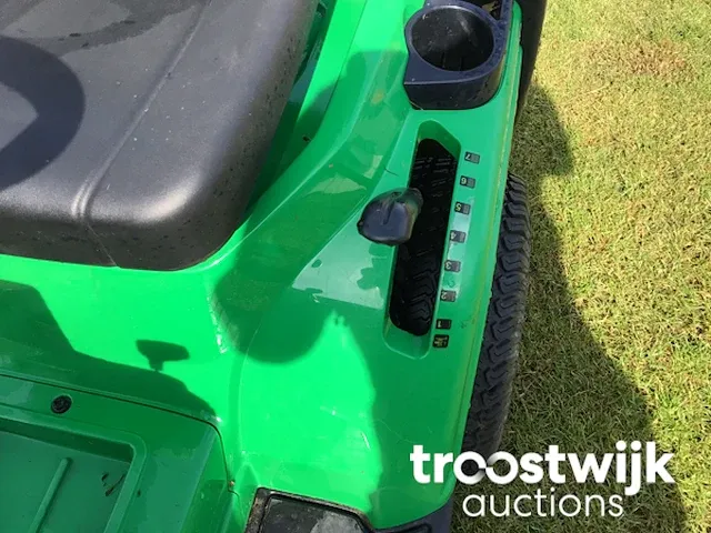 Tondeuse de type tracteur - afbeelding 7 van  10