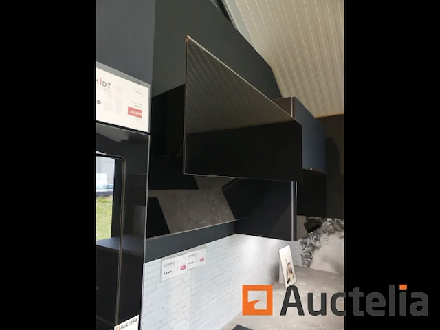 Toon keuken met inbouwapparatuur - afbeelding 10 van  47