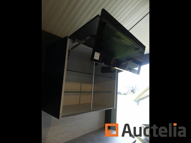 Toon keuken met inbouwapparatuur - afbeelding 42 van  47