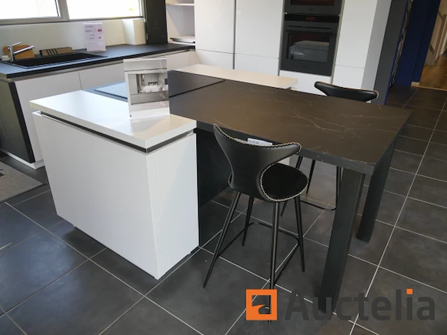 Toon keuken met inbouwapparatuur - afbeelding 1 van  51