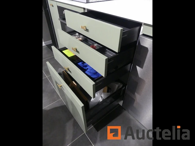 Toon keuken met inbouwapparatuur - afbeelding 29 van  38