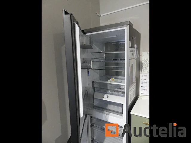 Toon keuken met inbouwapparatuur - afbeelding 23 van  38