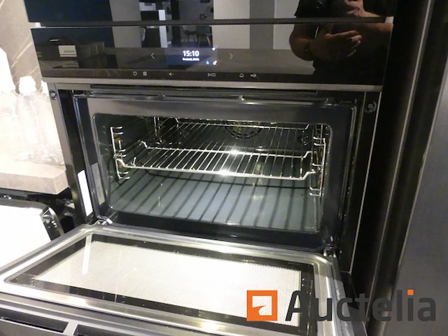 Toon keuken met inbouwapparatuur - afbeelding 6 van  57