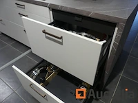 Toon keuken met inbouwapparatuur - afbeelding 8 van  57