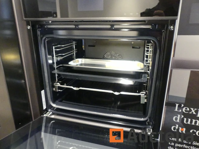 Toon keuken met inbouwapparatuur - afbeelding 10 van  57