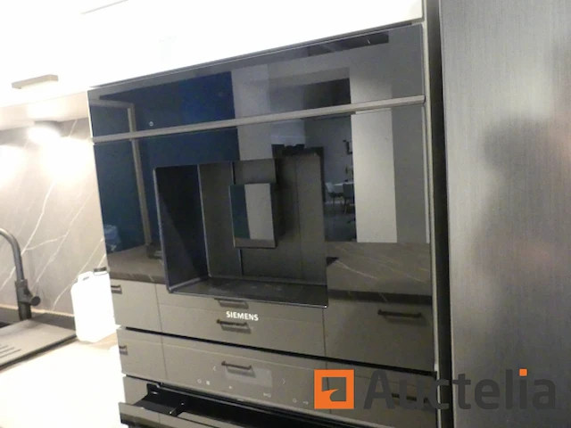 Toon keuken met inbouwapparatuur - afbeelding 13 van  57