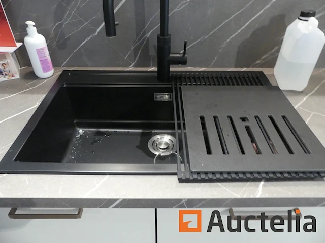 Toon keuken met inbouwapparatuur - afbeelding 19 van  57