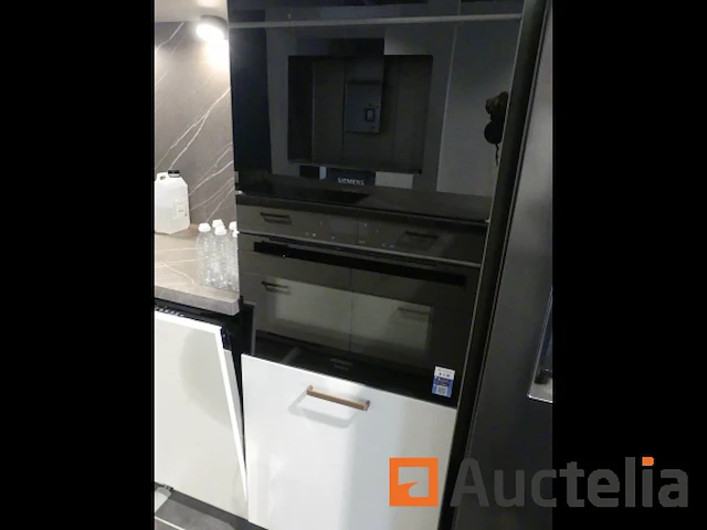 Toon keuken met inbouwapparatuur - afbeelding 40 van  57