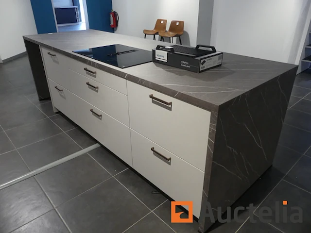 Toon keuken met inbouwapparatuur - afbeelding 47 van  57