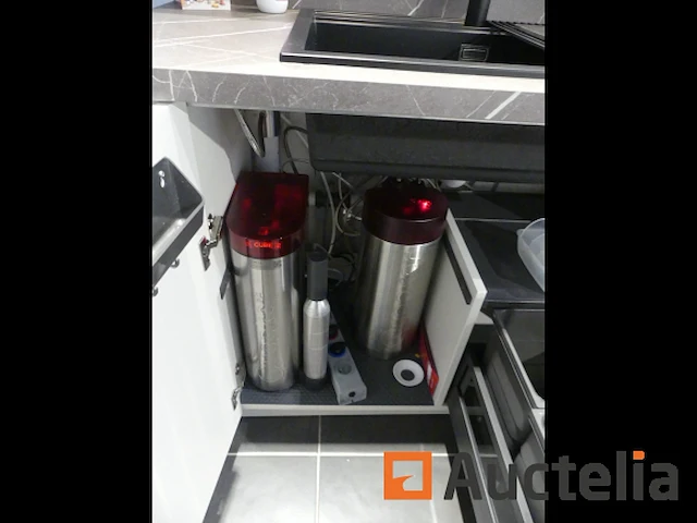 Toon keuken met inbouwapparatuur - afbeelding 49 van  57
