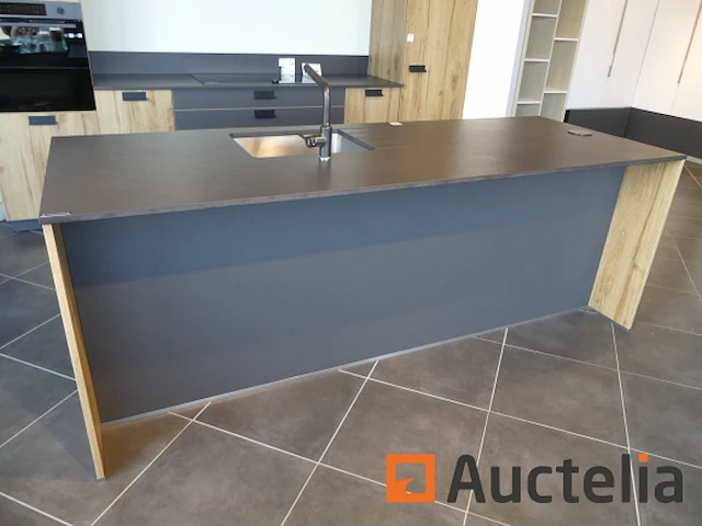 Toon keuken met inbouwapparatuur - afbeelding 4 van  51