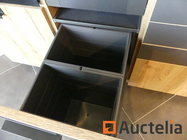 Toon keuken met inbouwapparatuur - afbeelding 32 van  51