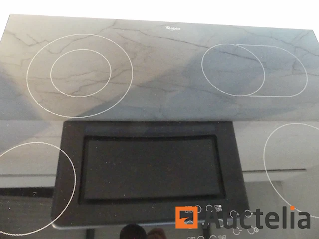 Toon keuken met inbouwapparatuur - afbeelding 3 van  44