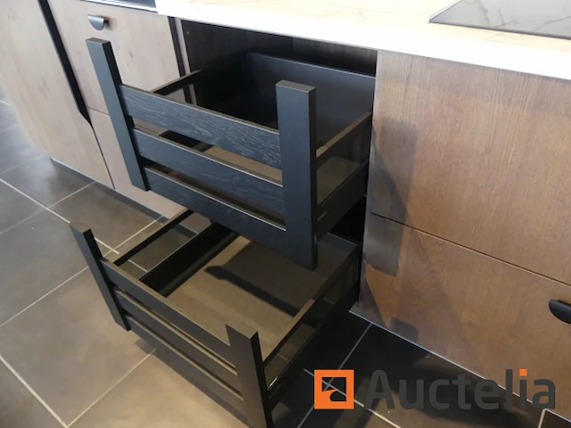Toon keuken met inbouwapparatuur - afbeelding 6 van  44