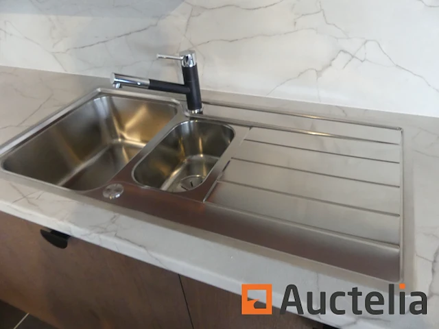 Toon keuken met inbouwapparatuur - afbeelding 18 van  44