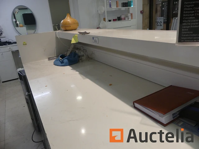 Toonbank met display - afbeelding 3 van  8