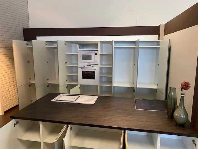 Toonzaalkeuken in bouwpakket - afbeelding 2 van  17