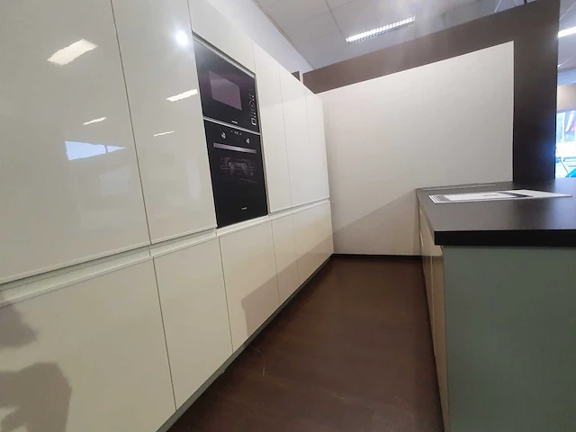 Toonzaalkeuken in bouwpakket - afbeelding 7 van  13