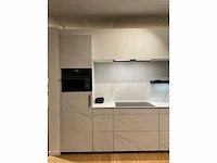 Toonzaalkeuken schüller met electrolux apparatuur - afbeelding 12 van  25