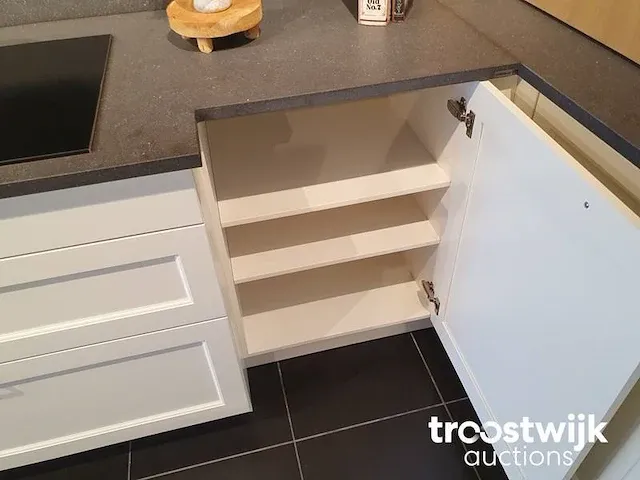 Toonzaalkeuken - afbeelding 7 van  42