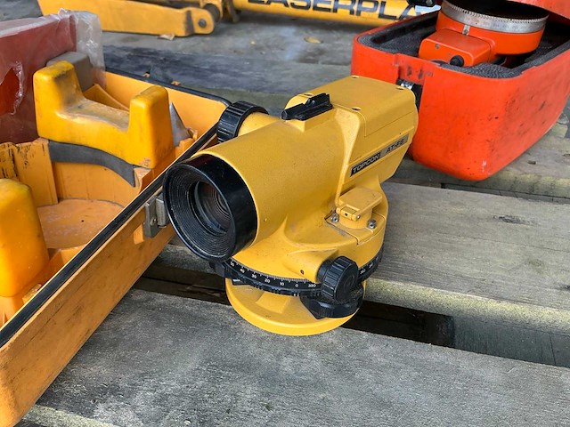 Topcon at-f6 bouwlaser - afbeelding 1 van  3