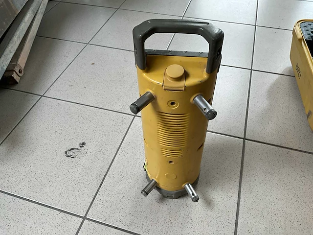 Topcon tp-l4b bouwlaser rioollaser - afbeelding 6 van  7