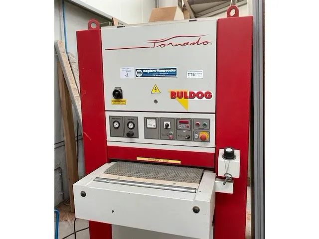 Tornado buldog schuurmachine - afbeelding 1 van  14