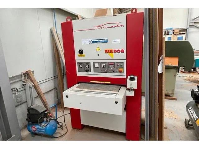 Tornado buldog schuurmachine - afbeelding 7 van  14