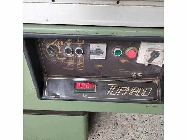 Tornado paneelcirkelzaagmachine - afbeelding 4 van  9