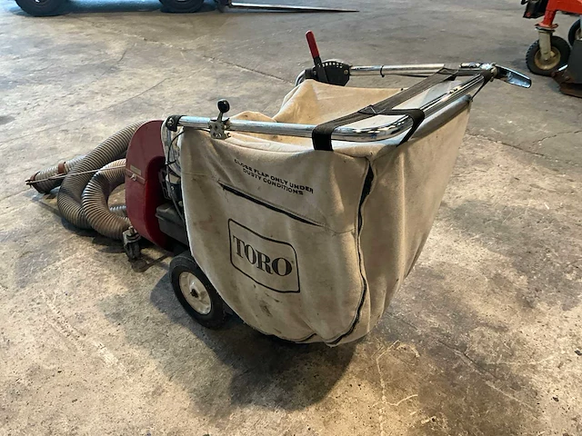 Toro bladzuiger met benzinemotor - afbeelding 9 van  12