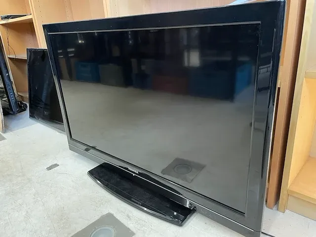 Toshiba lcd tv - afbeelding 1 van  9