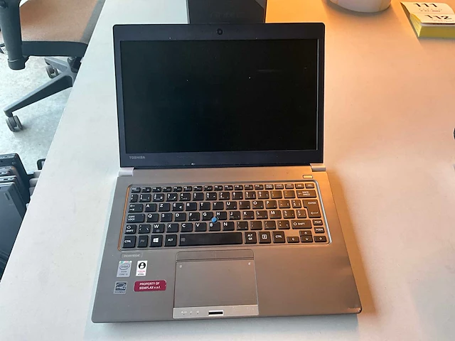 Toshiba portege z30-a-12n laptop - afbeelding 1 van  4