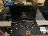 Toshiba satelliet laptop - afbeelding 1 van  6